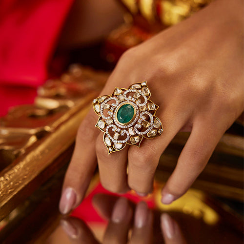 Jewelry-themed subscribe section