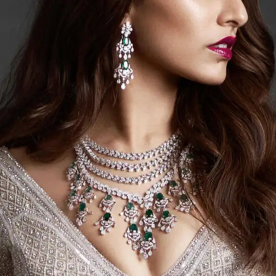 Diamond emerald necklace